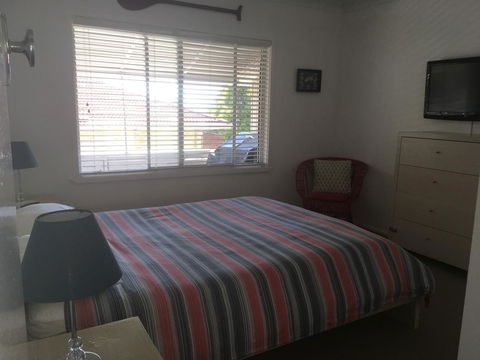Tomaree Lodge - Accommodation Redcliffe 3