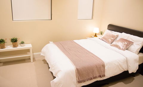 T&M HOUSE - Accommodation Redcliffe 12