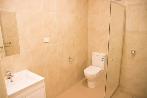 T&M HOUSE - Accommodation Redcliffe 22