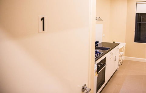 T&M HOUSE - Accommodation Redcliffe 23