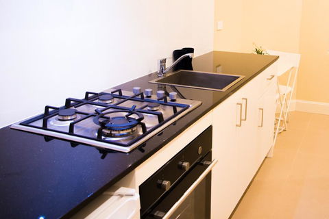 T&M HOUSE - Accommodation Redcliffe 21