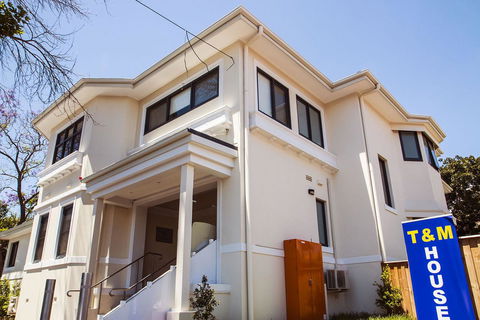 T&M HOUSE - Accommodation Redcliffe 40