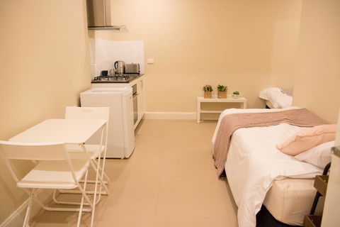 T&M HOUSE - Accommodation Redcliffe 3