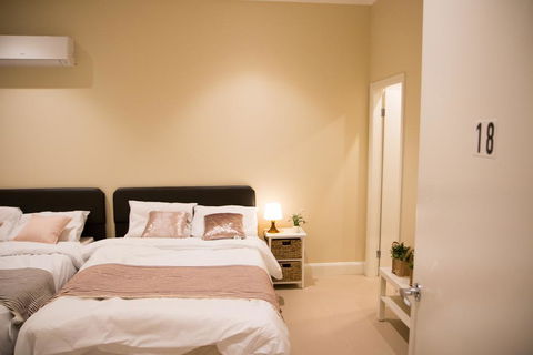 T&M HOUSE - Accommodation Redcliffe 44