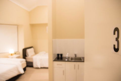 T&M HOUSE - Accommodation Redcliffe 16