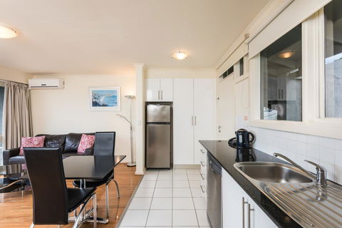 Horizon Holiday Apartments - Accommodation Redcliffe 13