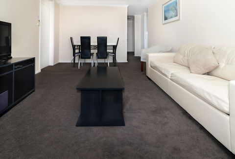 Horizon Holiday Apartments - Accommodation Redcliffe 4