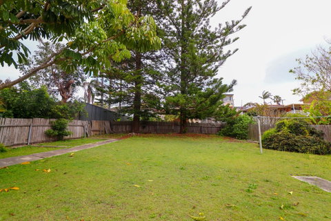 Coastal Horizons Beach House - Accommodation Redcliffe 15