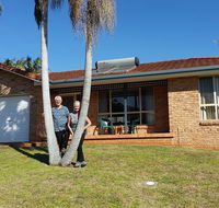 Twin Palms Holiday House at Lighthouse - Accommodation Redcliffe