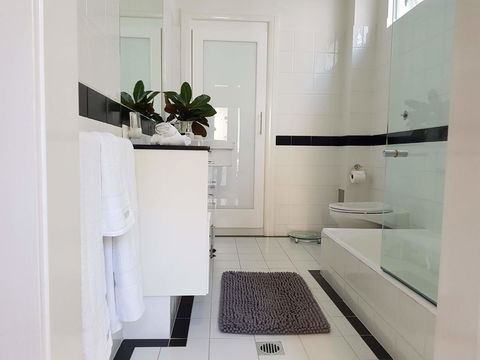 Private Room - Luxury Mosman Home - Accommodation Redcliffe 20