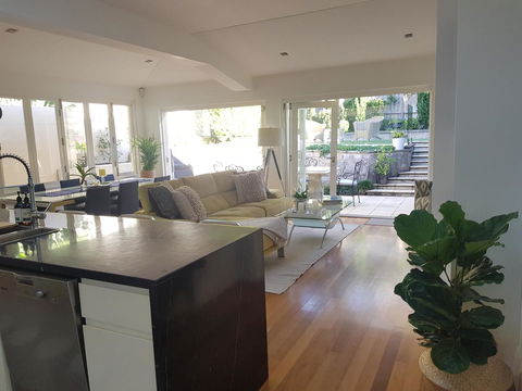 Private Room - Luxury Mosman Home - Accommodation Redcliffe 11