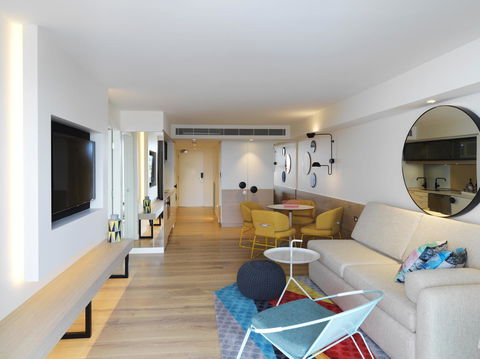 QT Bondi - Accommodation Redcliffe 9