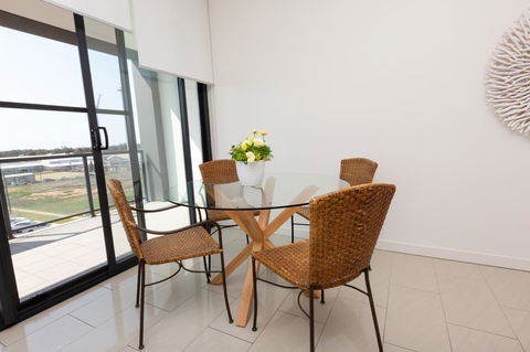 The Penthouse - Accommodation Redcliffe 5