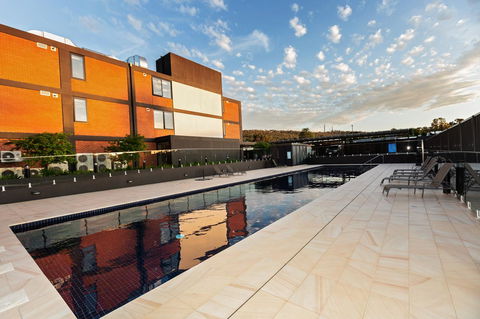 The Penthouse - Accommodation Redcliffe 35