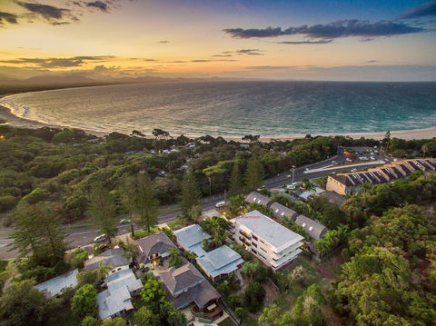 Cape Apartments - Accommodation Redcliffe 2