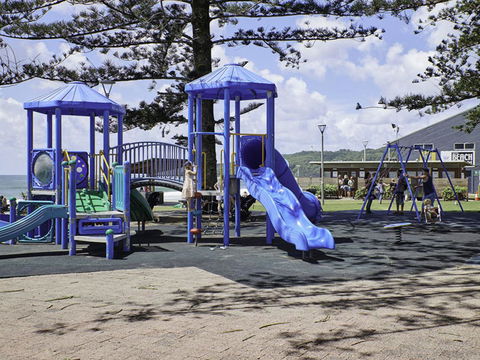 Cape Apartments - Accommodation Redcliffe 11