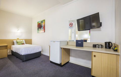 Boomerang Hotel - Accommodation Redcliffe 1