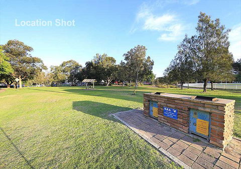 Sydney Apartment Close To Airport & CBD - Accommodation Redcliffe 28