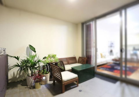 Sydney Apartment Close To Airport & CBD - Accommodation Redcliffe 12