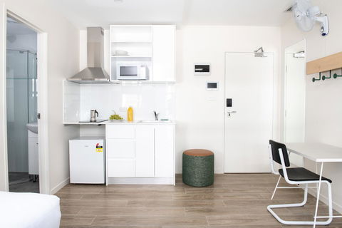 UKO Stanmore - Accommodation Redcliffe 4