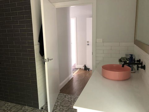 Chanticleer Gardens Barn Cottage With A Pool - Accommodation Redcliffe 34