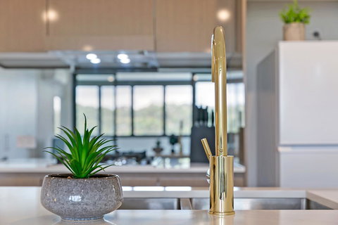 Stylish And Neat Two Bed Apartment In Wentworth Point - Accommodation Redcliffe 2