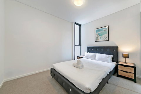 Stylish And Neat Two Bed Apartment In Wentworth Point - Accommodation Redcliffe 6