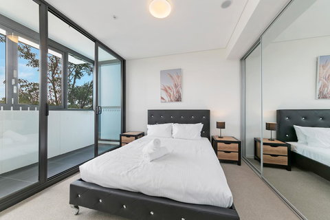 Stylish And Neat Two Bed Apartment In Wentworth Point - Accommodation Redcliffe 7