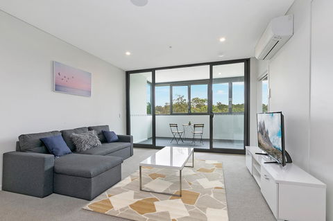 Stylish And Neat Two Bed Apartment In Wentworth Point - Accommodation Redcliffe 0