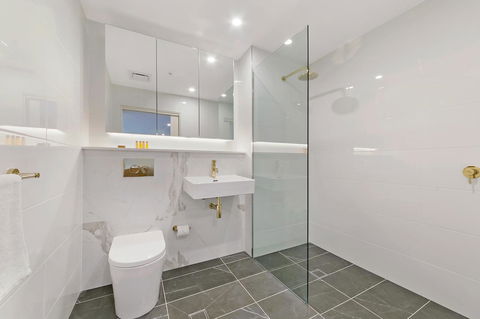 Stylish And Neat Two Bed Apartment In Wentworth Point - Accommodation Redcliffe 9