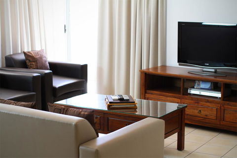 The Byron Beachcomber - Accommodation Redcliffe 30