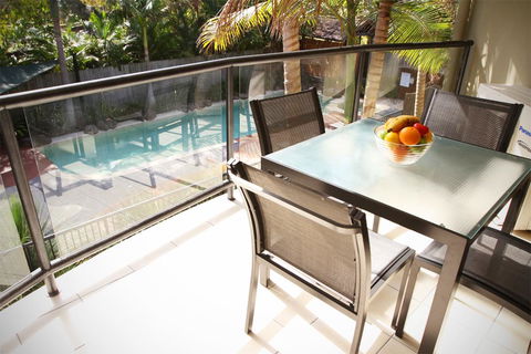 The Byron Beachcomber - Accommodation Redcliffe 11