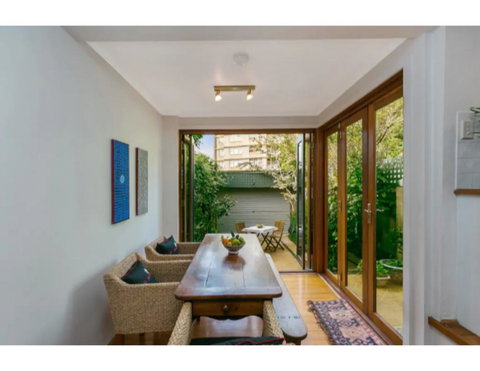 North Sydney Historic Whalers Cottage - Accommodation Redcliffe 4