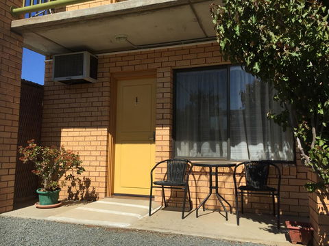 Deniliquin Motel - Accommodation Redcliffe 1