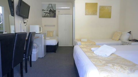 Highway Motor Inn Taree - Accommodation Redcliffe 2