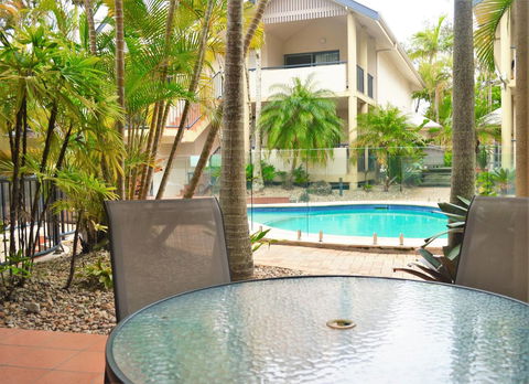 Outrigger Bay - Accommodation Redcliffe 2