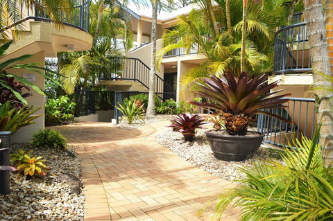 Outrigger Bay - Accommodation Redcliffe 4