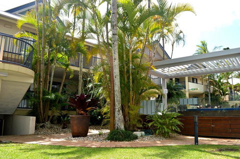 Outrigger Bay - Accommodation Redcliffe 9