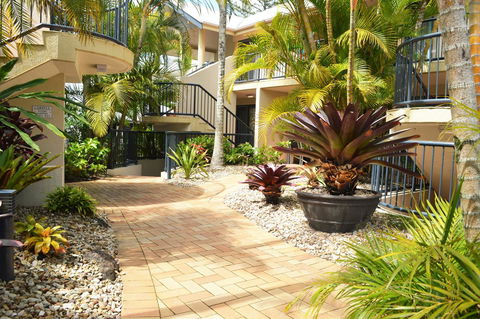 Outrigger Bay - Accommodation Redcliffe 17