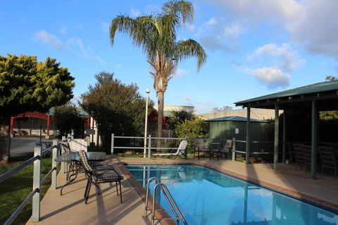 Hume Inn Motel Albury CBD - Accommodation Redcliffe 2
