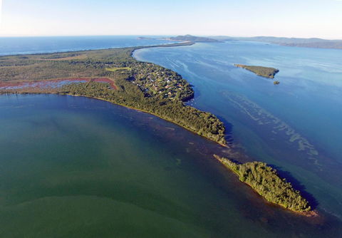 Lakeview Cottage - Accommodation Redcliffe 11