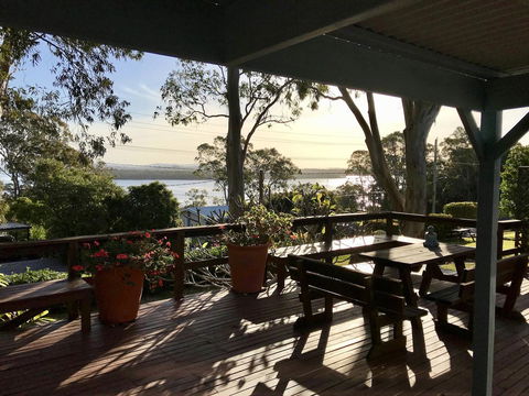 Lakeview Cottage - Accommodation Redcliffe 5