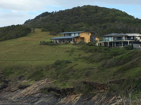 OceanScape Luxury Beachfront Villas - Accommodation Redcliffe 11