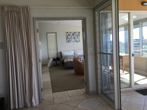 OceanScape Luxury Beachfront Villas - Accommodation Redcliffe 17