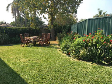 Sydney Amazing Holiday Home Bridal BnB - Accommodation Redcliffe 13