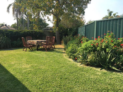 Sydney Amazing Holiday Home Bridal BnB - Accommodation Redcliffe 40