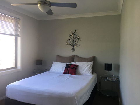 Sydney Amazing Holiday Home Bridal BnB - Accommodation Redcliffe 5