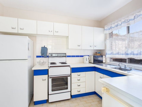 Aquarius 9 - Accommodation Redcliffe 8