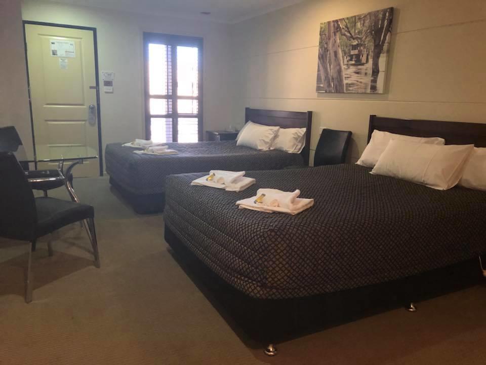 Balranald NSW Accommodation Redcliffe