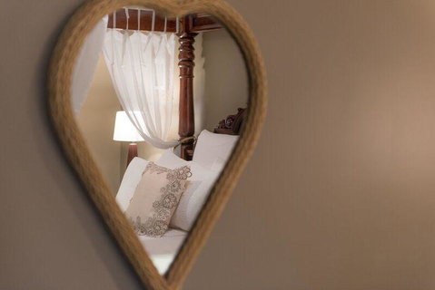 Mountainside B & B - Accommodation Redcliffe 23
